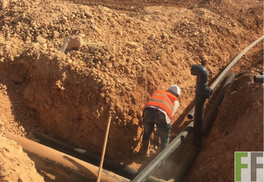 Das Bewässerungssystem wird verlegt